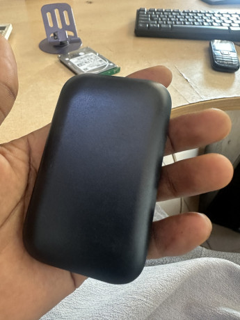 new-4g-plus-mifi-is-very-fast-black-big-1